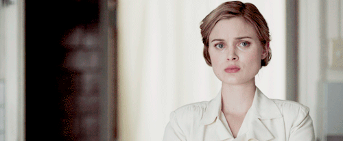 twoquickdeaths:Bill and Elizabeth / Elizabeth and Olive / Olive and Bill / Bill and Elizabeth and Olive