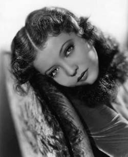 robinwilde:  bellalagosa:  Sylvia Sidney