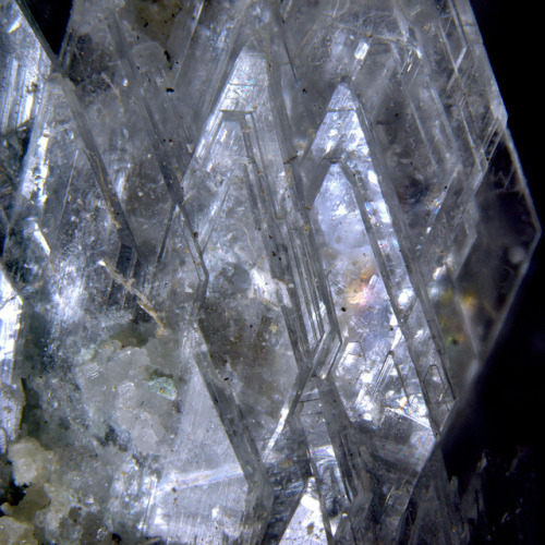 bijoux-et-mineraux:  Bobierrite - Kovdor Massif, Kola, Russia