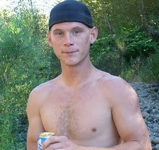 pigshouse:  taboosondad:  Love this guy!  Josh “The Monkey” Seater.  Hot guy