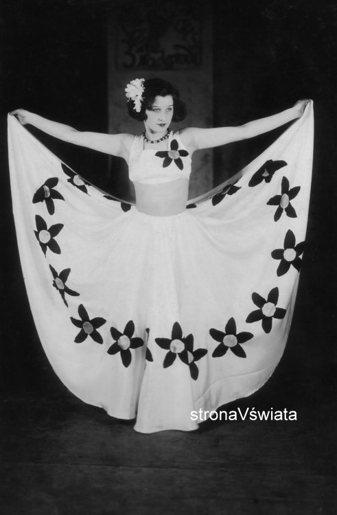 polish-actresses:Helena Grossówna, 1931.