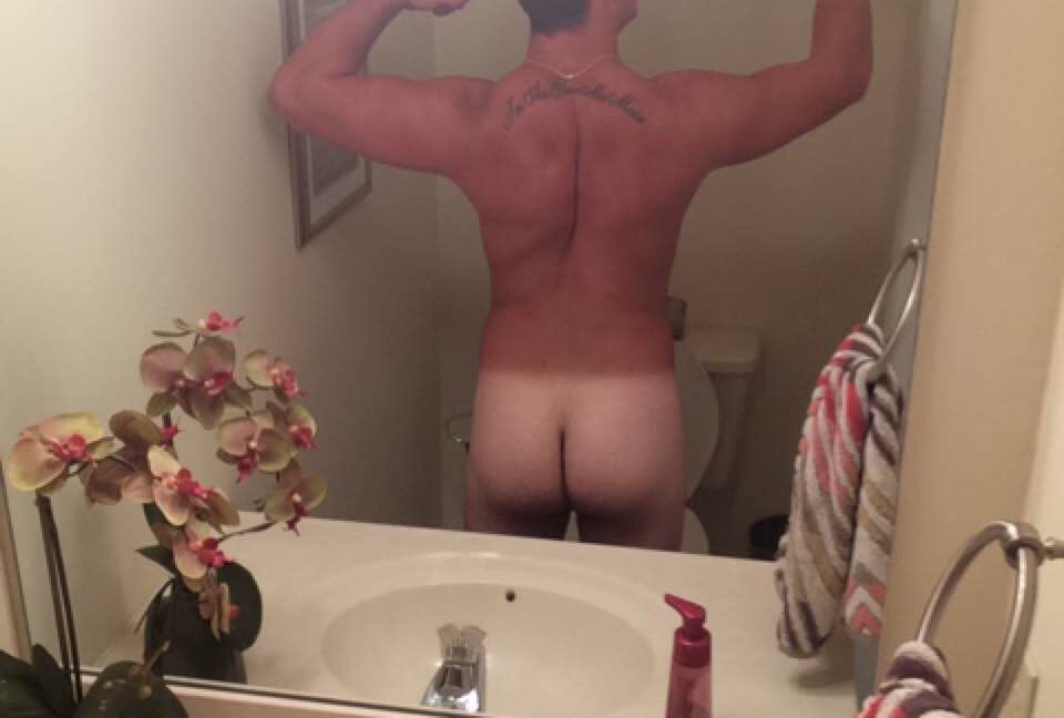 guysofsocialmedia:  This is Ryan a very horny and hot guy from Kik. Videos coming