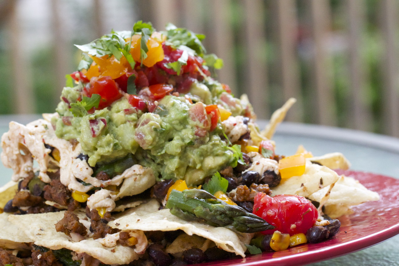 im-horngry:  Guacamole - As Requested!Vegan Nachos! 
