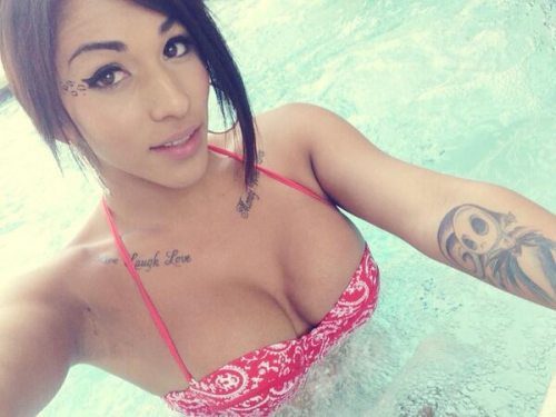girlswithbigassets:  For more girls with big assets go to http://fotozup.com. Check the “For Guys” section.