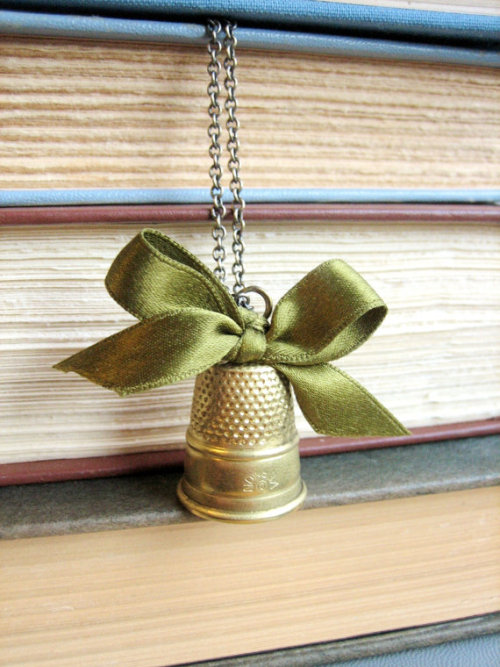 cynicismandhappiness:From LovelyMusings onEtsyThimble…