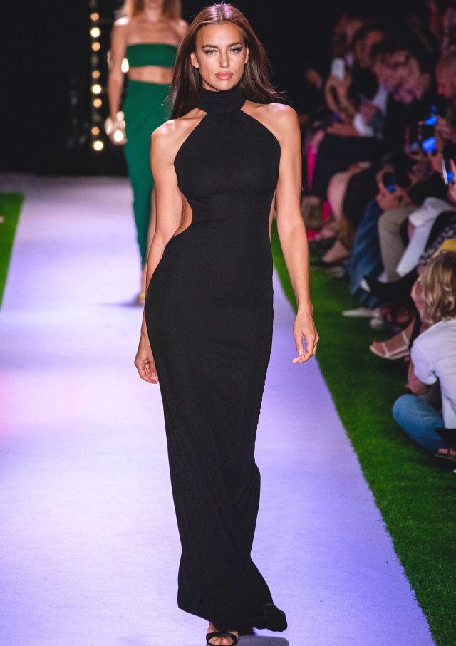 THE CATWALK LIFE — Brandon Maxwell ss20 fashion show FOLLOW ME ON...
