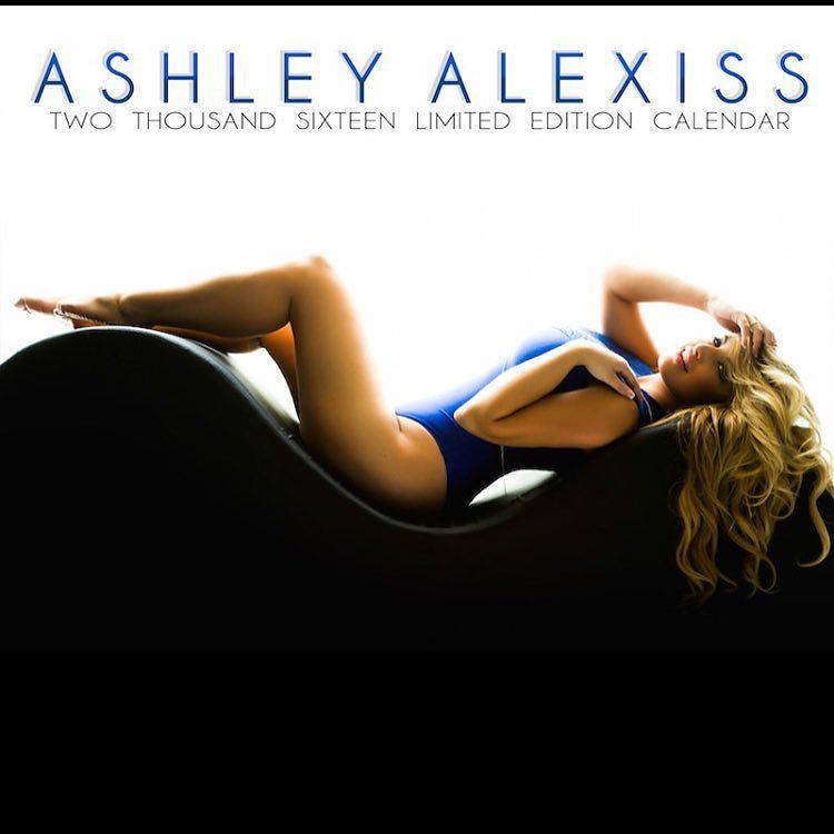 Last day to get a FREE 8x10 with your preorder of a 2016 Ashley Alexiss calendar!