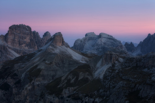 escapekit: Dolomites : Pale Mountains Iceland-based photographer Serena Ho has captured th