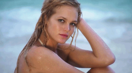 erinheathertonangelwings:New  -Vote for Erin to be Rookie of the Year  herewww.si.com/swimsui
