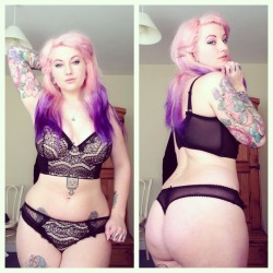 killerkurves:  galdalikes:  Sundies. 