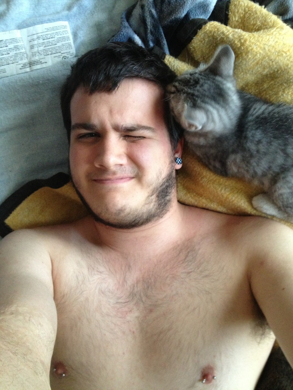 smashedart:  sinkslowthroughthenotes:  Somnus decided it was time for my bath.  :3