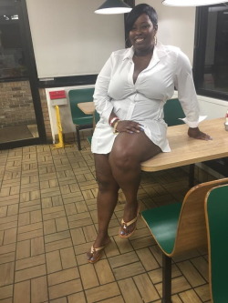 Thick women/ BBWs