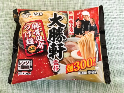syokujirock:  キンレイ 大勝軒監修豚骨魚介つけ麺 目玉焼きのせ