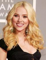 Scarlett Johansson + hairporn