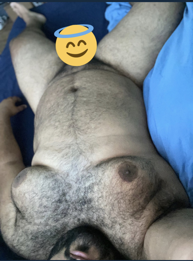 iluvbigboyz:vmatts423:@fashunheaux looking for some morning cuddles iluvvachubby