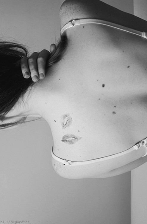 riot-princess:  Kisses & Kisses 