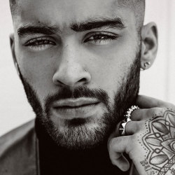 kingzayndaily:    Zayn for the September