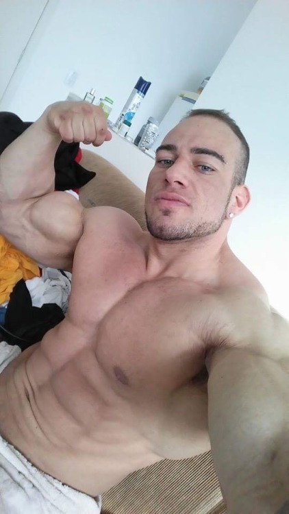 bbfan:Nice Gun Show!