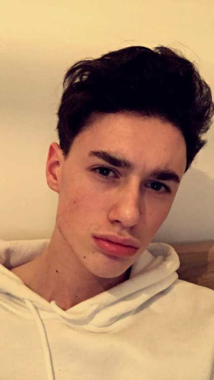 orgasmic-collision: Aaron part 2 UK 19. Exposed and outed
