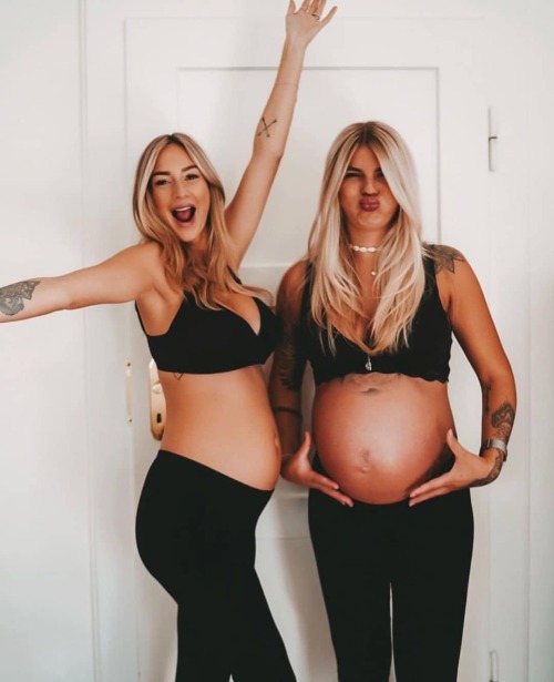 #Repost @toniiiiiiiiiia. Besties goal, preggo together . . #pregnanttogether #mumtobe #pregnant #bab