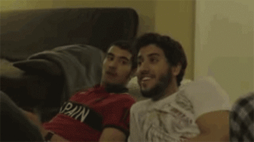 xskrx:  My first gif (ever) for the bestest scene of the youtube series @3yal_apt ! #شقة_العيال