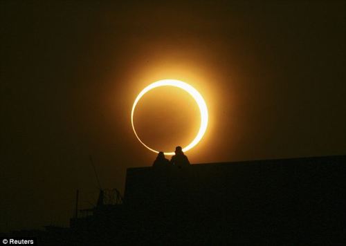 silenceofthevoid:  thisismyplacetobe:  A ‘Ring of Fire’ solar eclipse is a rare phenomenon that occurs when the moon’s orbit is at its apogee: the part of its orbit farthest away from the Earth. Because the moon is so far away, it seems smaller