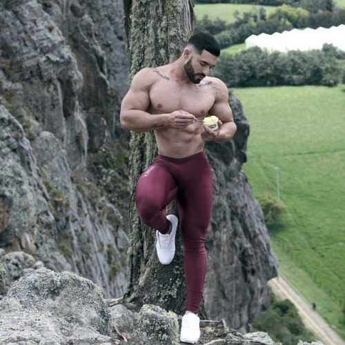 WORKOUT GEAR