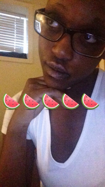 singsongstardust: Thinking how lovely this summer sun will have my complexion looking ❤️ #MelaninMon