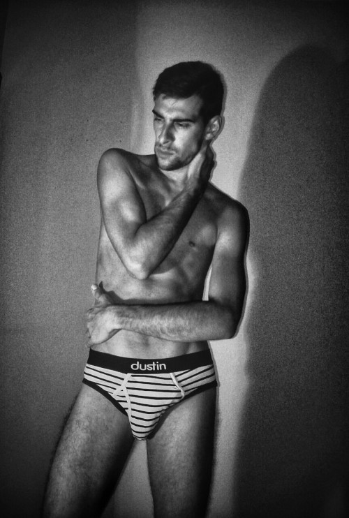 edgardiaztblr:  Buenas noches tumblr.  Edgar Diaz T