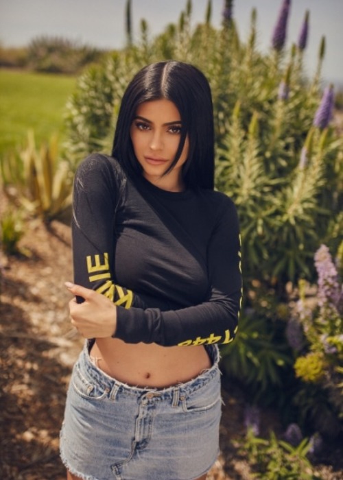 Porn photo xkylizzlejennerx:   KENDALL + KYLIE - DROPTWO