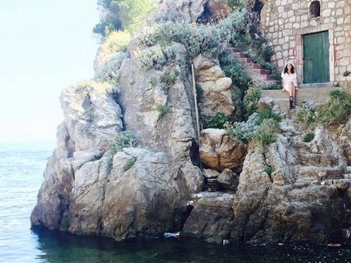 banggoesbilly:  Throwback to when I was in Dubrovnik and I met Emma