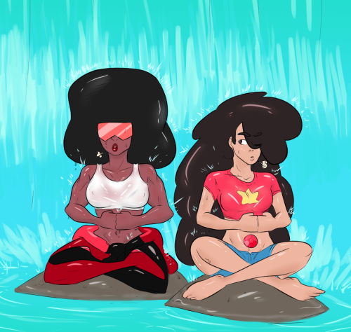 discount-supervillain:why did nobody tell me I forgot Stevonnie’s gemI’m so embarrased.   <3 ////<3