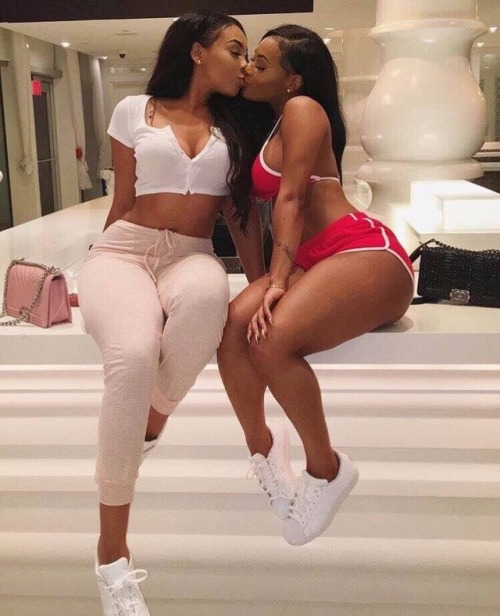 Black And Ebony Lesbians