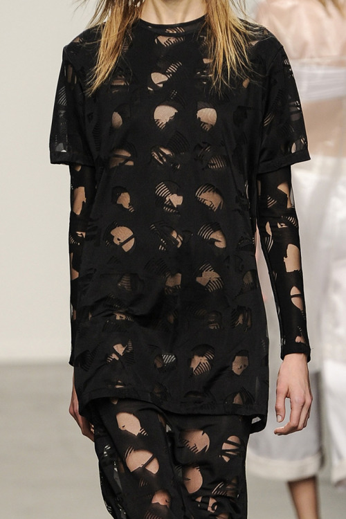 givenchyrunway:Jeremy Laing Spring 2014