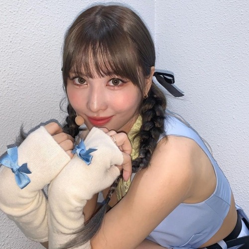 # Momo + Jungkook ..