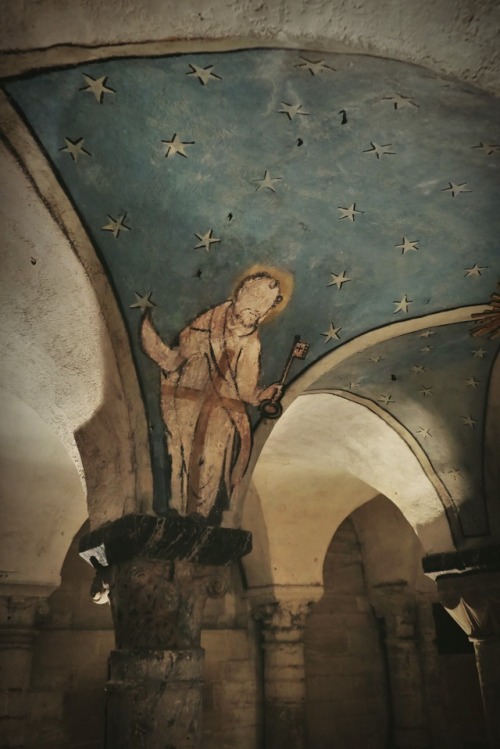 ambermaitrejean:The Crypt. Bayeaux Cathedral. Photos by Amber Maitrejean