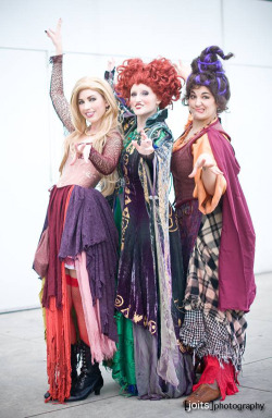 thranduart:  cosplayadoration:  Hocus Pocus. / Costumes: Castle Corsetry / Models: Birds of Play as Winifred and Sarah Sanderson, Chrissy Lynn as Mary Sanderson &amp; Strange Like That Cosplay as Billy Butcherson / Photographer: Joits Photography 