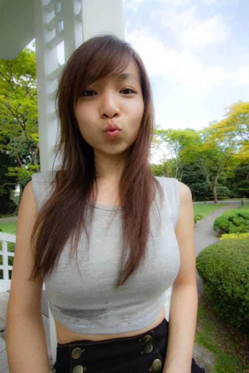 singaporetreasure:taken from quite awhile back. More of this curvey girl to come!