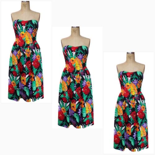 | NEW #vintage #80s strapless #floral #dress | size small / medium • 28-32B 26-28W 52H | $78
www.SemiPreciousGarnetts.etsy.com {shop link in profile}
#vintageetsy #vintageshop #vintagedress #vintagedresses #dresses #etsy #etsyshop #etsyvintage #style...