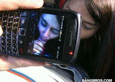 chapiadoradepuertorico:  Jessikita la nena blow blow