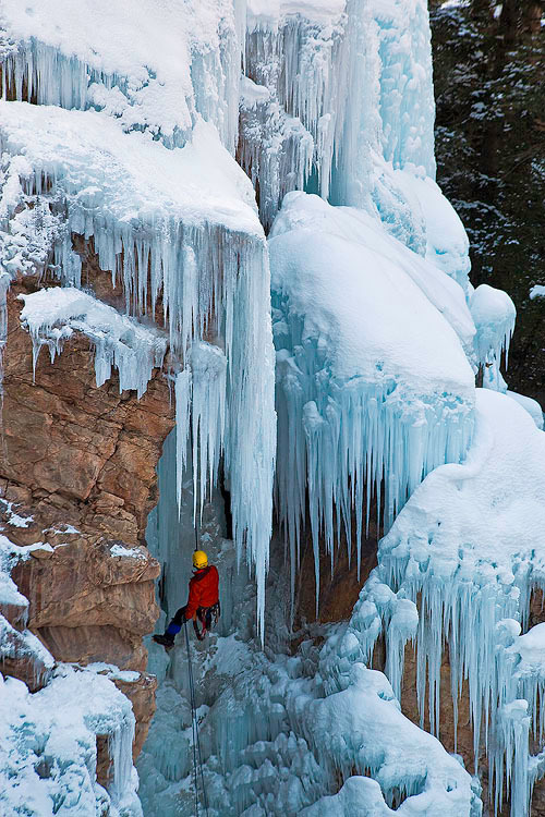 Ice Climber by Guy Schmickle on Flickr.
An ice climber picks his way up amongst the icy daggers surrounding him at the frozen Box Canyon Falls in Ouray, Colorado.