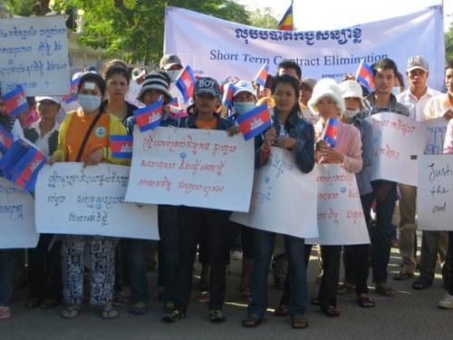 southeastasianists:   Marchers gather in front of the National Assembly building in Phnom Penh, dema