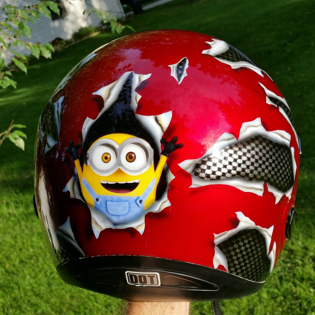 Custom airbrushed helmet
www.aircuda.com
www.facebook.com/aircudaart