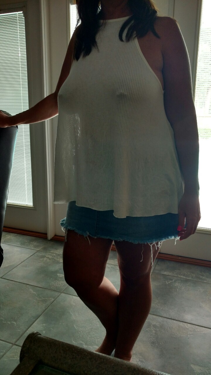 atouchoftrash:  Look how amazing this woman’s titties look in this top  Yes!