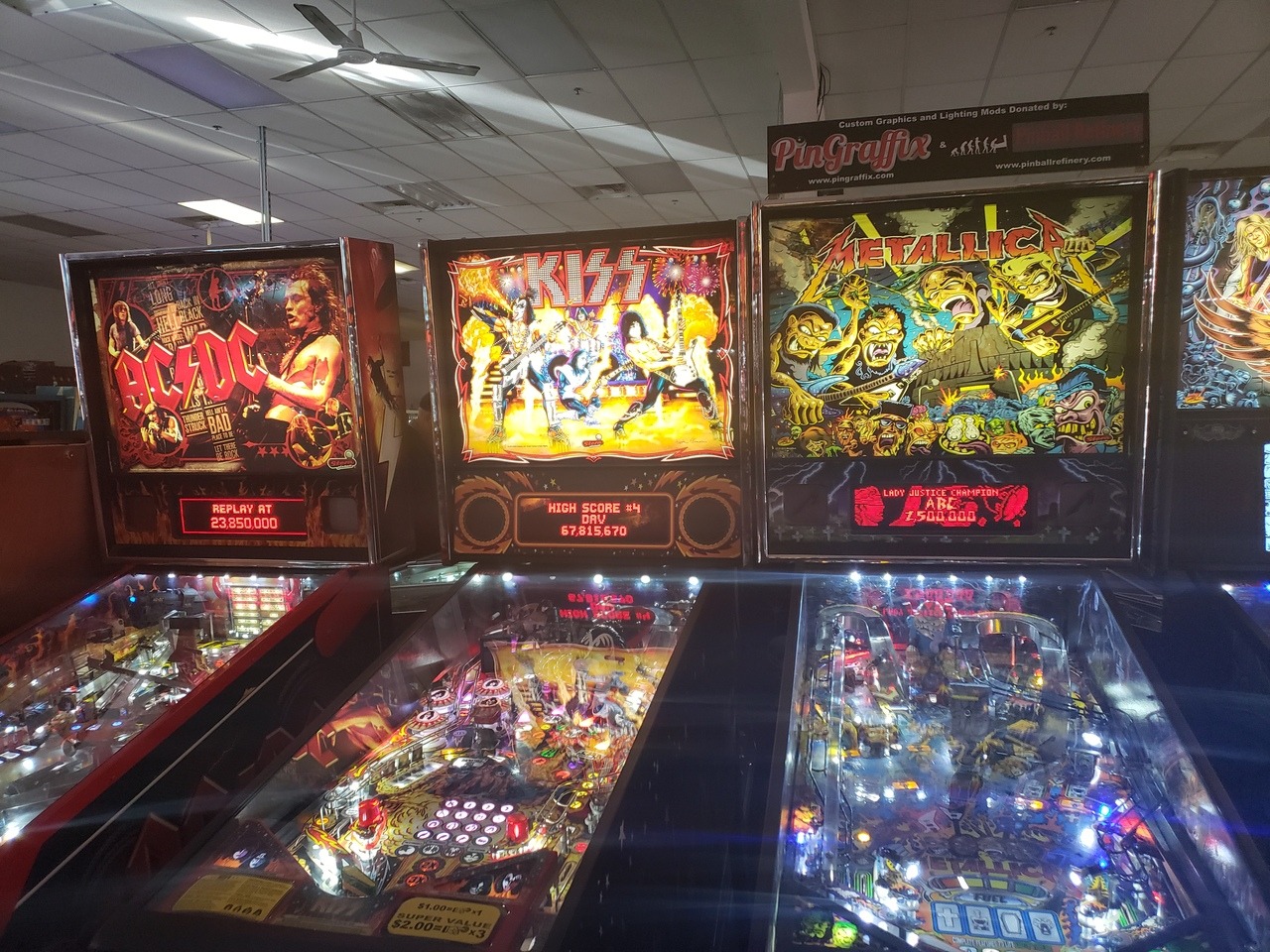 so-cal-lovexo:          Pinball! old & New😍 that was fun! #Vegas #PinballMuseum  This place is cool.