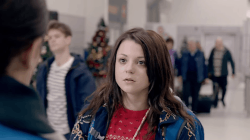 more-smiles-and-cry-less:  Pero sólo parece. Skins versión chilensis. 