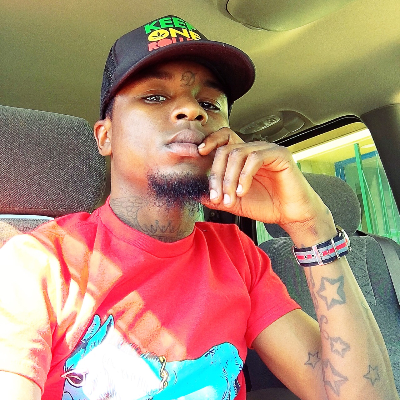 sexybrowneyes77:  imchillnjustchilln:  😎🙌🏾😏 dayday😎🙌🏾😜 Ig: