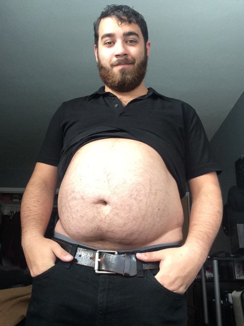 ceejofmalta:  Pre-work tummy Tuesday 