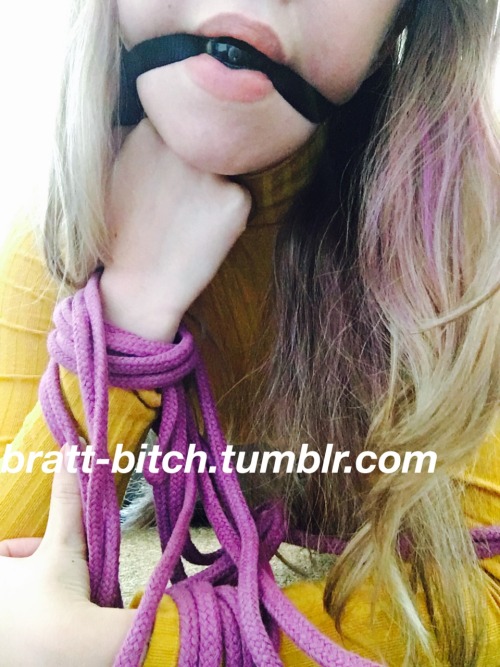 bratt-bitch - Playing with toys… Pt 1