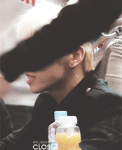  34 / — gifs of jonghyun because i love his face | kim kinghyun 